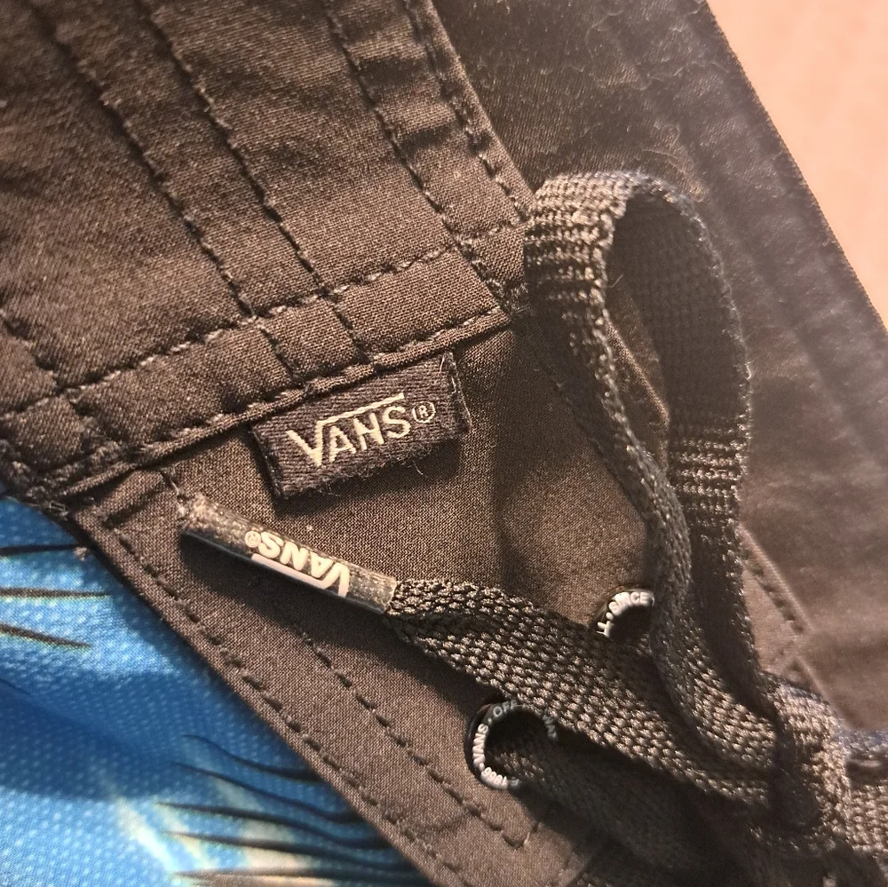 Vans Triple Crown Boardshorts Size 34